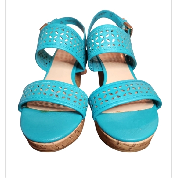 Liz Claiborne Wedge Sandals Kian Teal Blue Laser Cut Sz 6 Resortcore Whitelotus - Picture 2 of 8